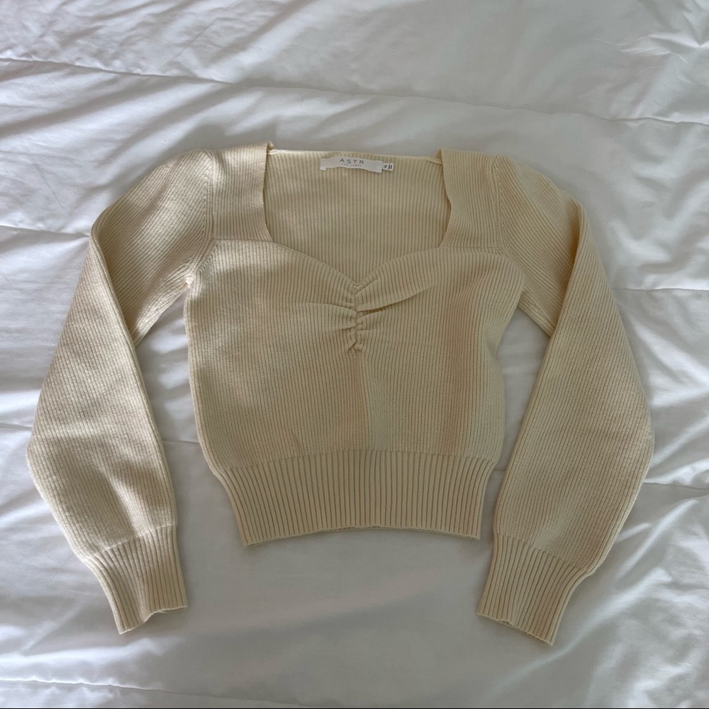 ASTR sweetheart sweater